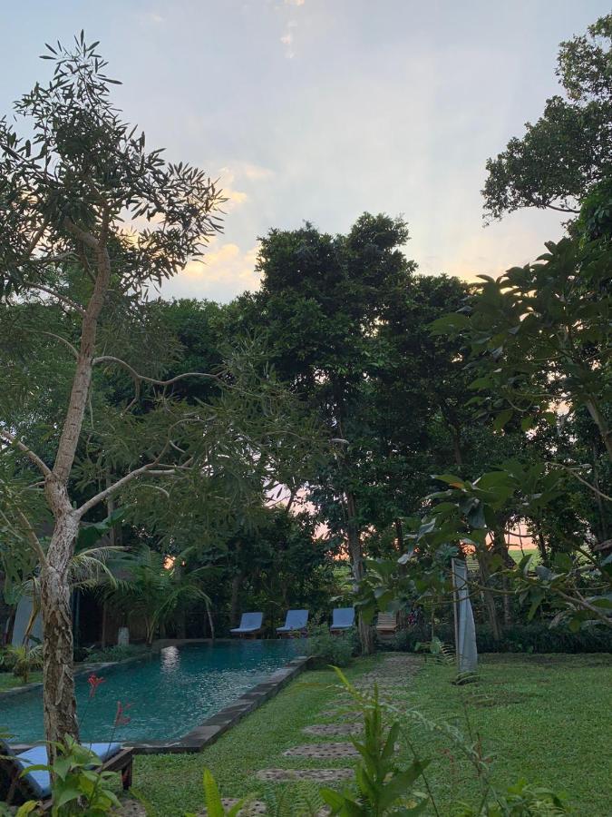 Mahamustika Riverside Canggu Exterior foto